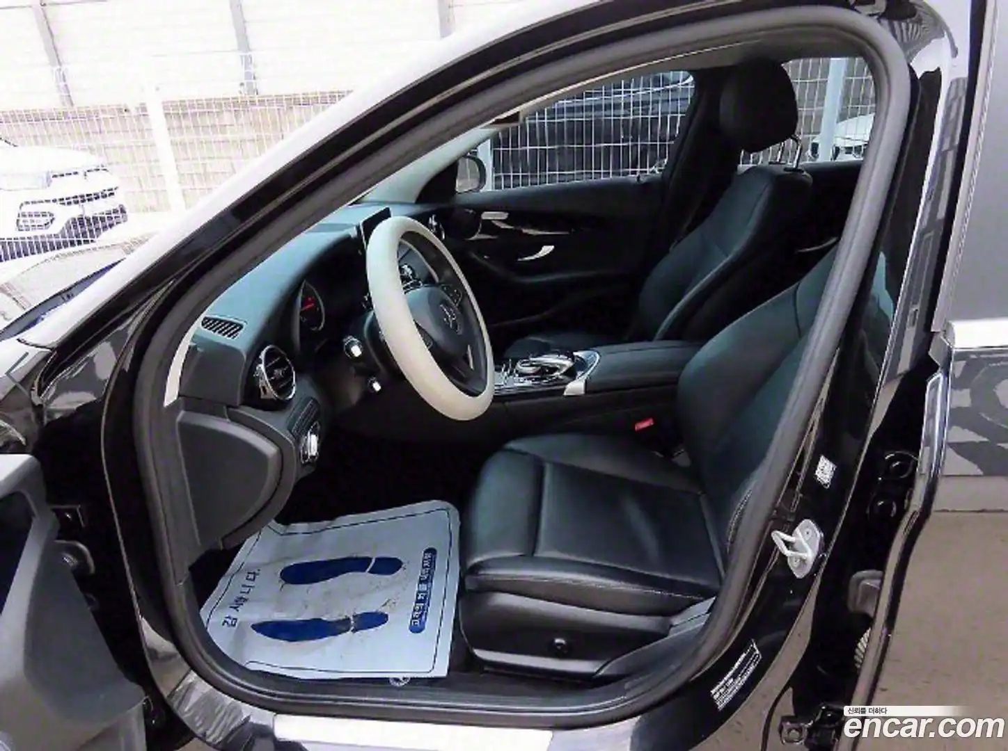 C-Class Mercedes-Benz 2018.3-OUTER-005