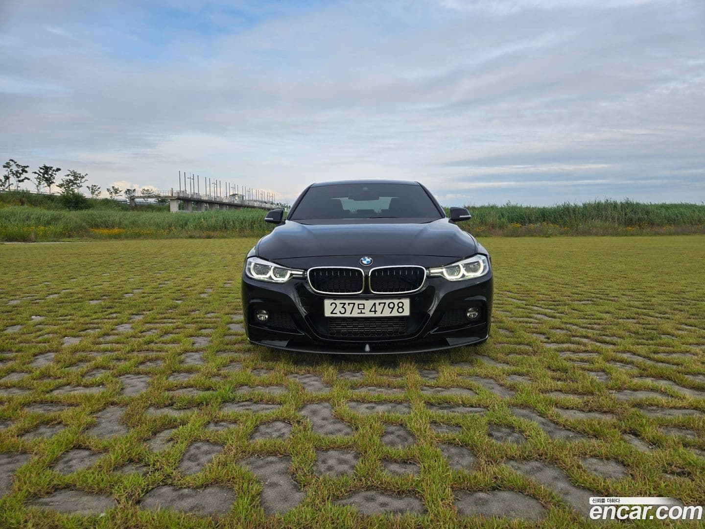 Main__Slider__Photo:3-Series BMW 2017.10-0
