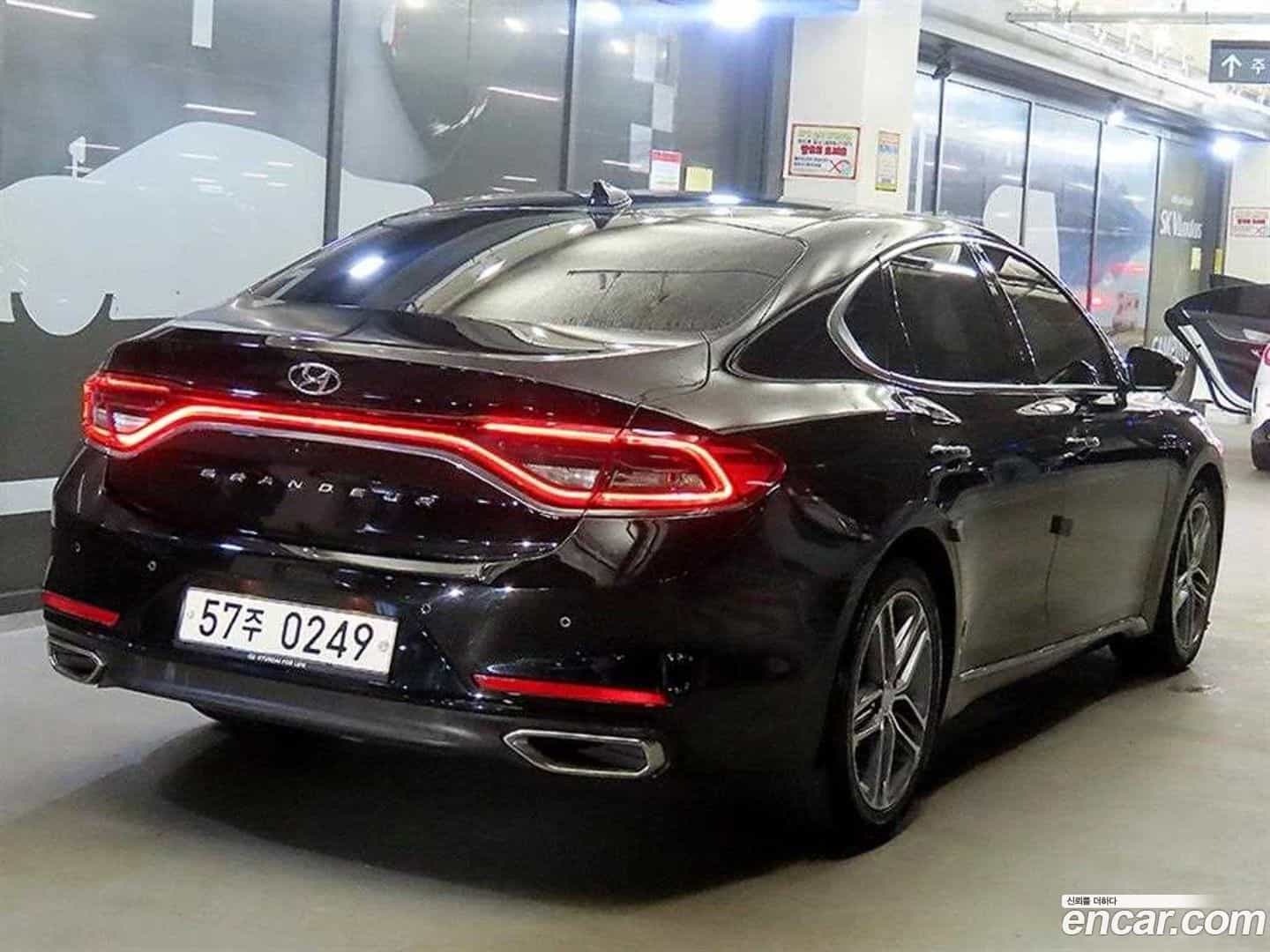Grandeur Hyundai 2016.11-OUTER-004