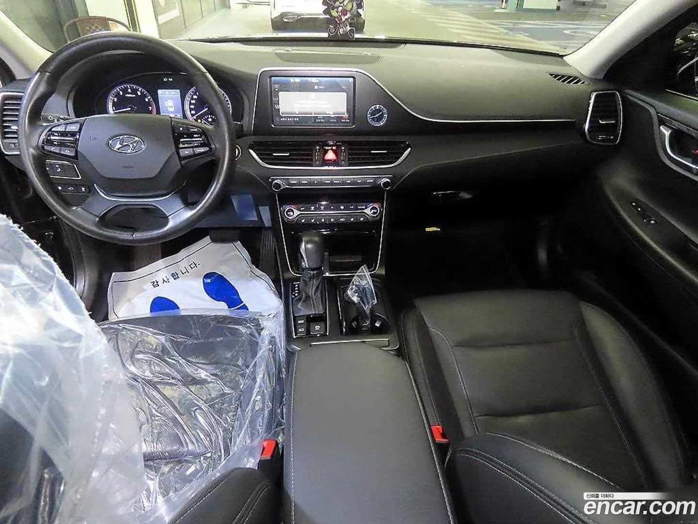 Grandeur Hyundai 2016.11-INNER-010