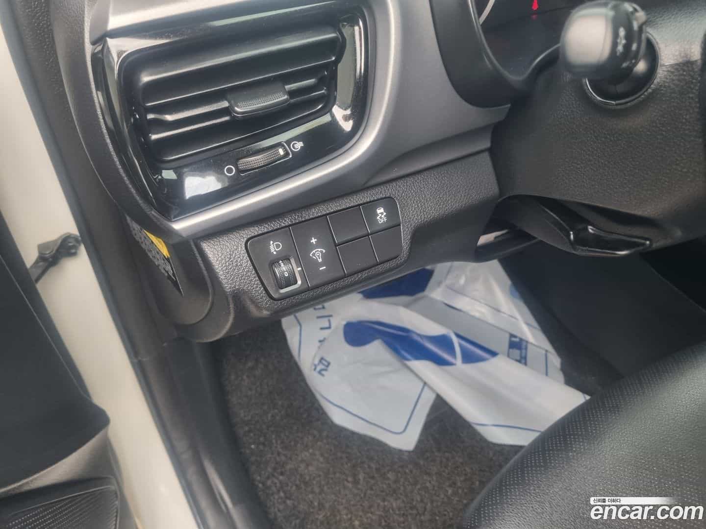 Stonic Kia 2018.0-INNER-008