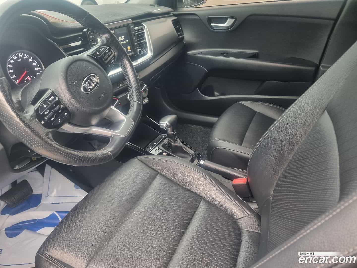 Stonic Kia 2018.0-INNER-010