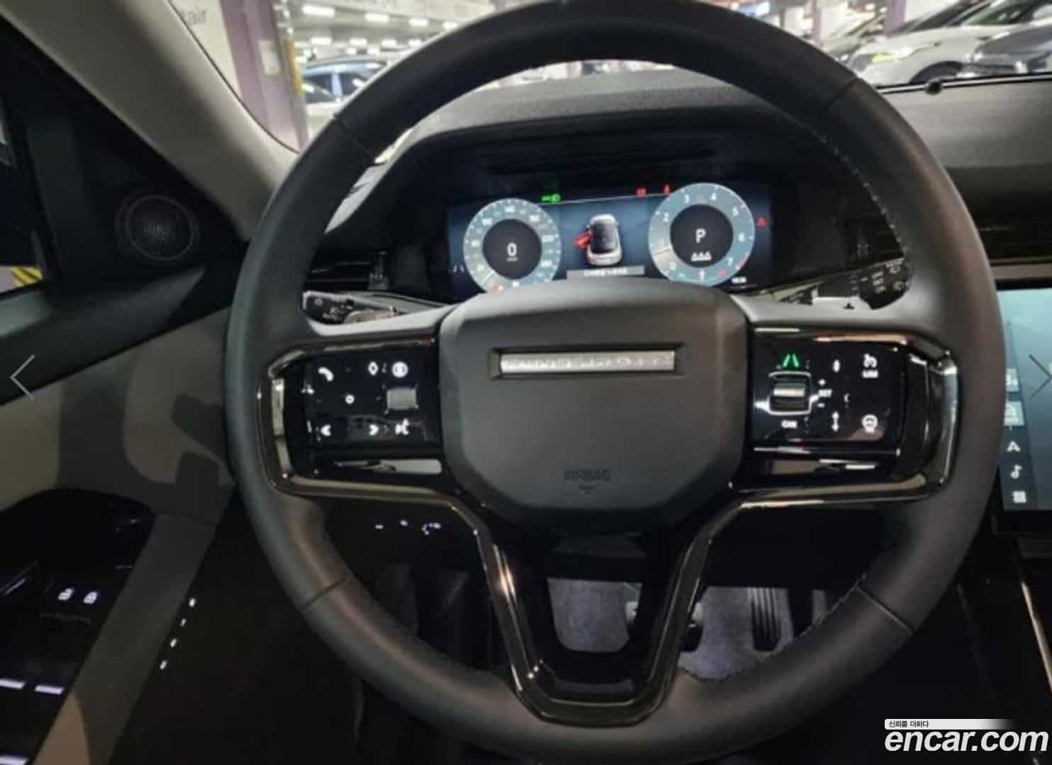 Range Rover Evoque Land Rover 2025.2-OUTER-006
