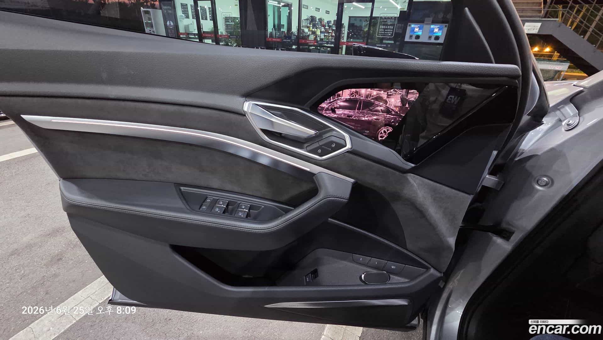 e-tron Audi 2021.9-OPTION-016