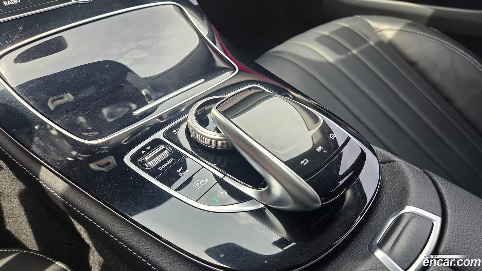 E-Class Mercedes-Benz 2016.10-INNER-009