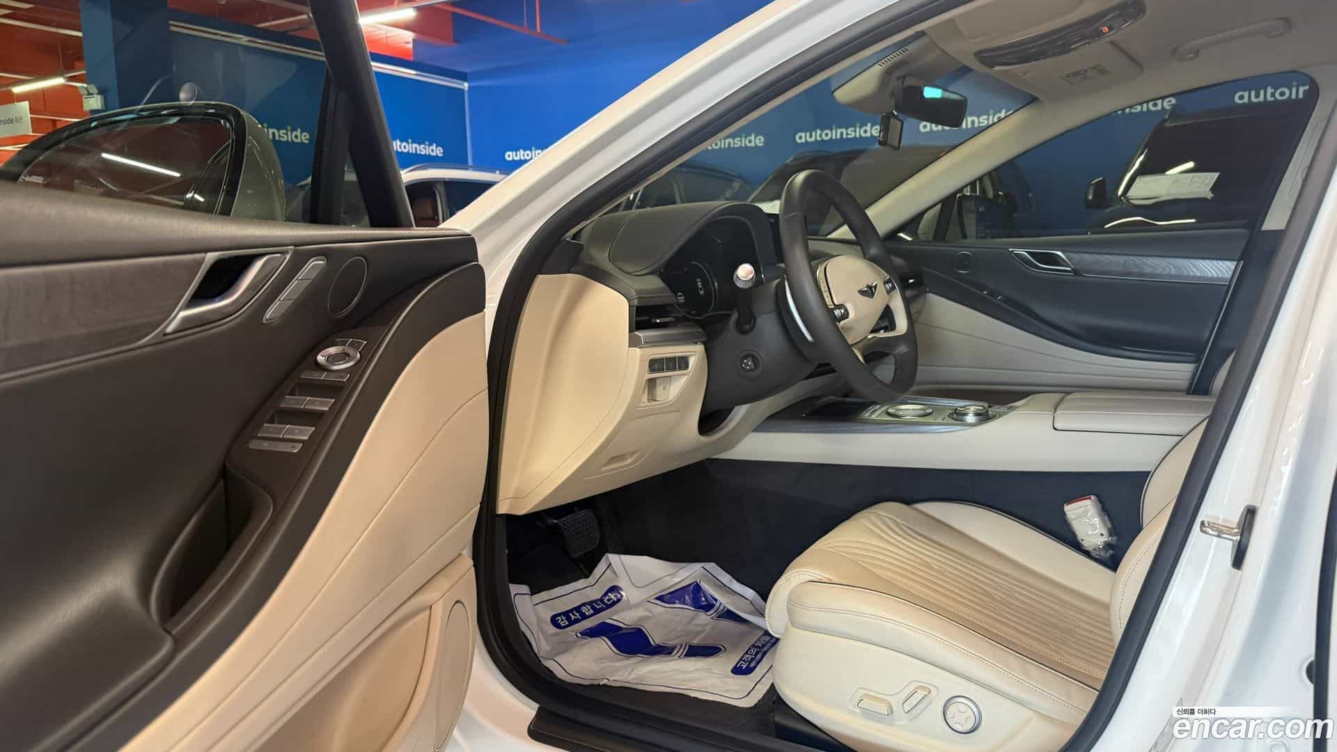 G80 Genesis 2022.1-INNER-008