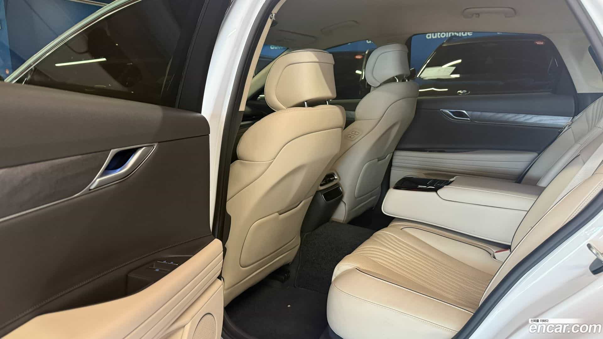 G80 Genesis 2022.1-INNER-009