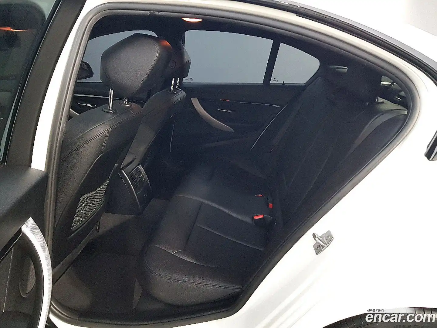 3-Series BMW 2018.1-INNER-009