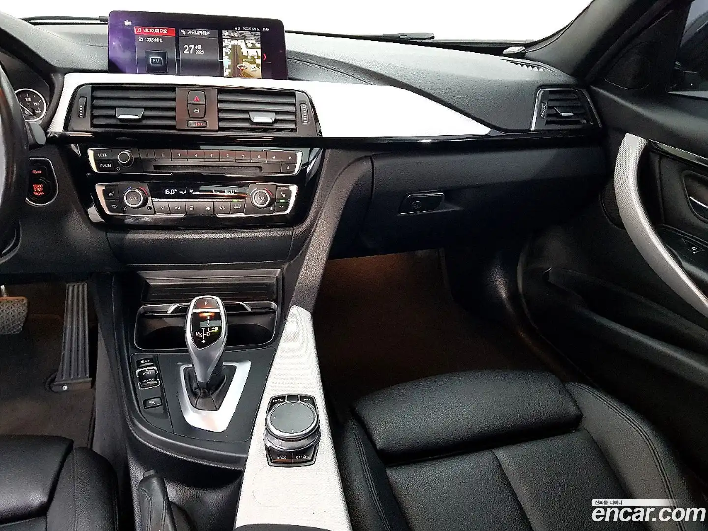 3-Series BMW 2018.1-INNER-010
