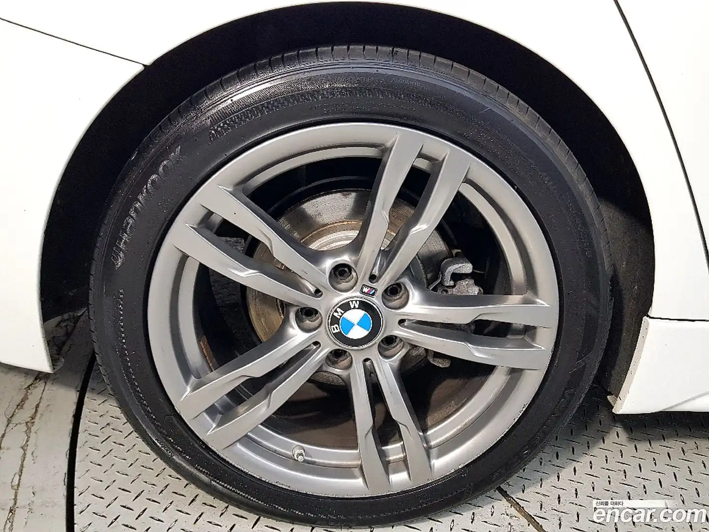 3-Series BMW 2018.1-OPTION-024