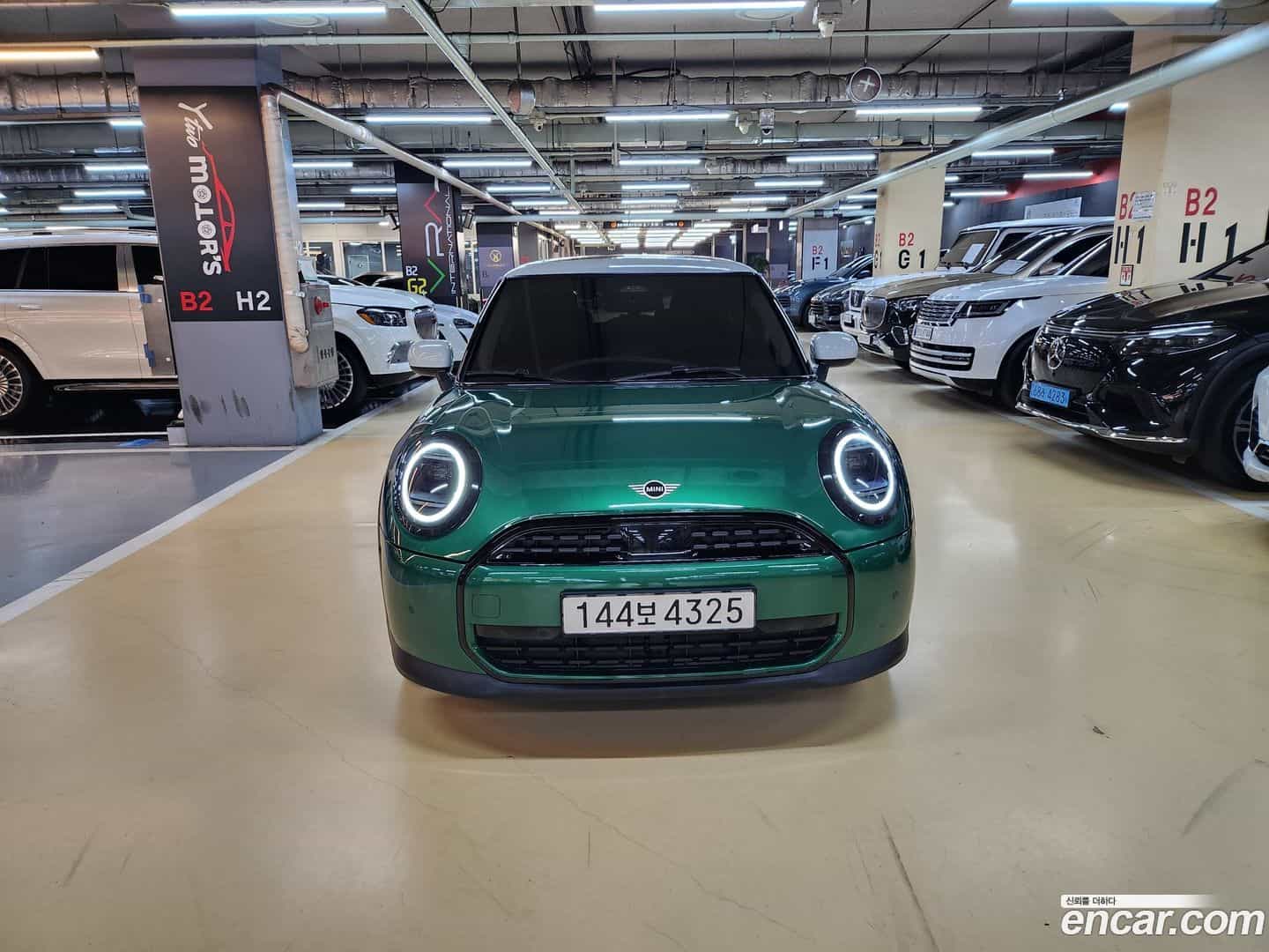 Cooper Mini 2025.11-OUTER-001