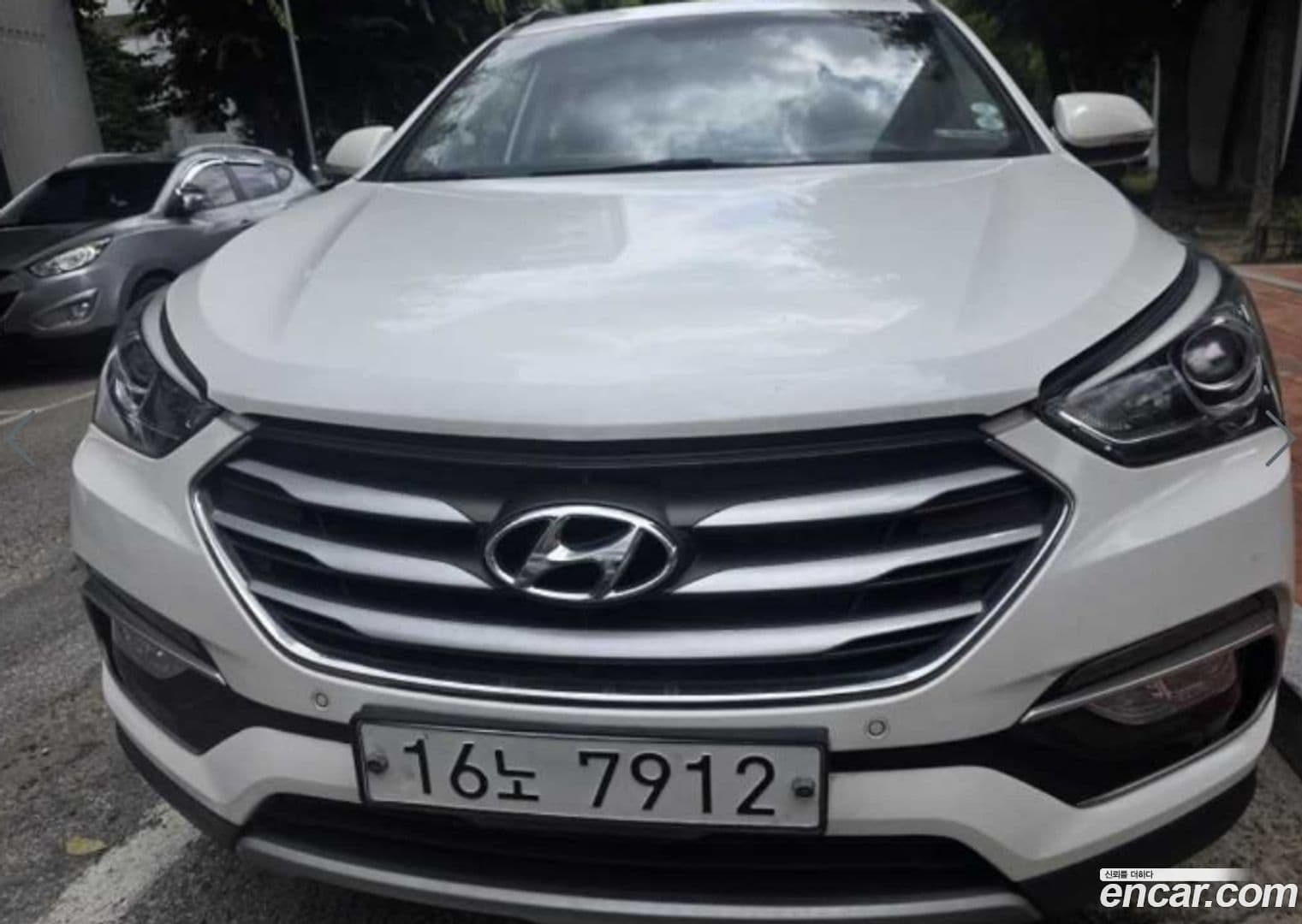 Main__Slider__Photo:Santafe Hyundai 2015.10-0