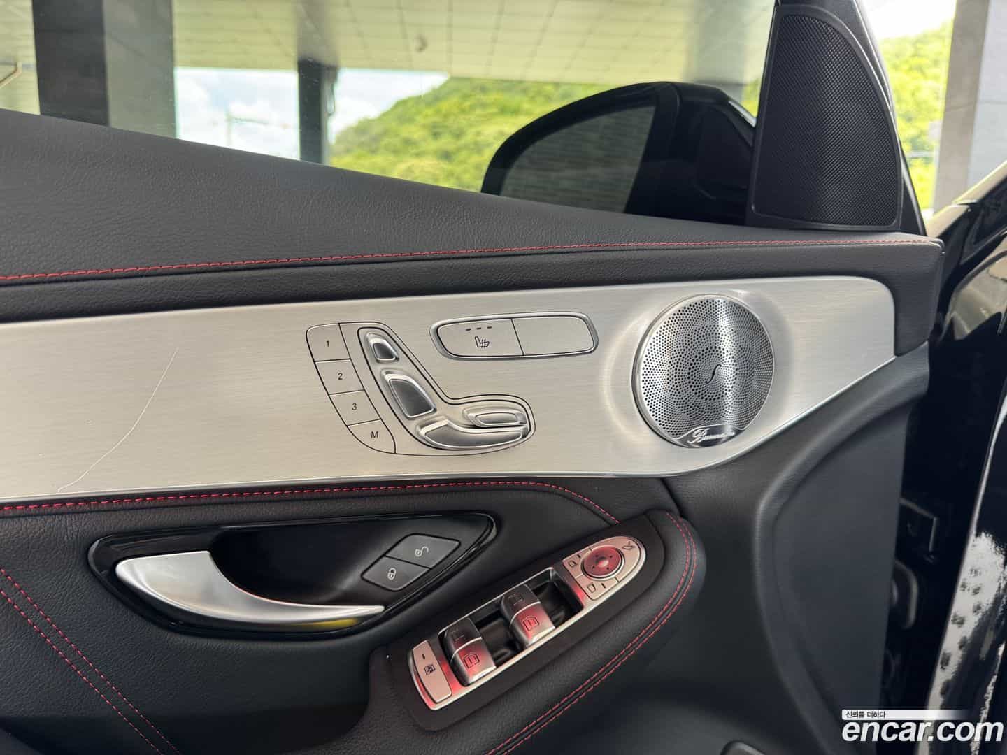 GLC-Class Mercedes-Benz 2023.3-INNER-010