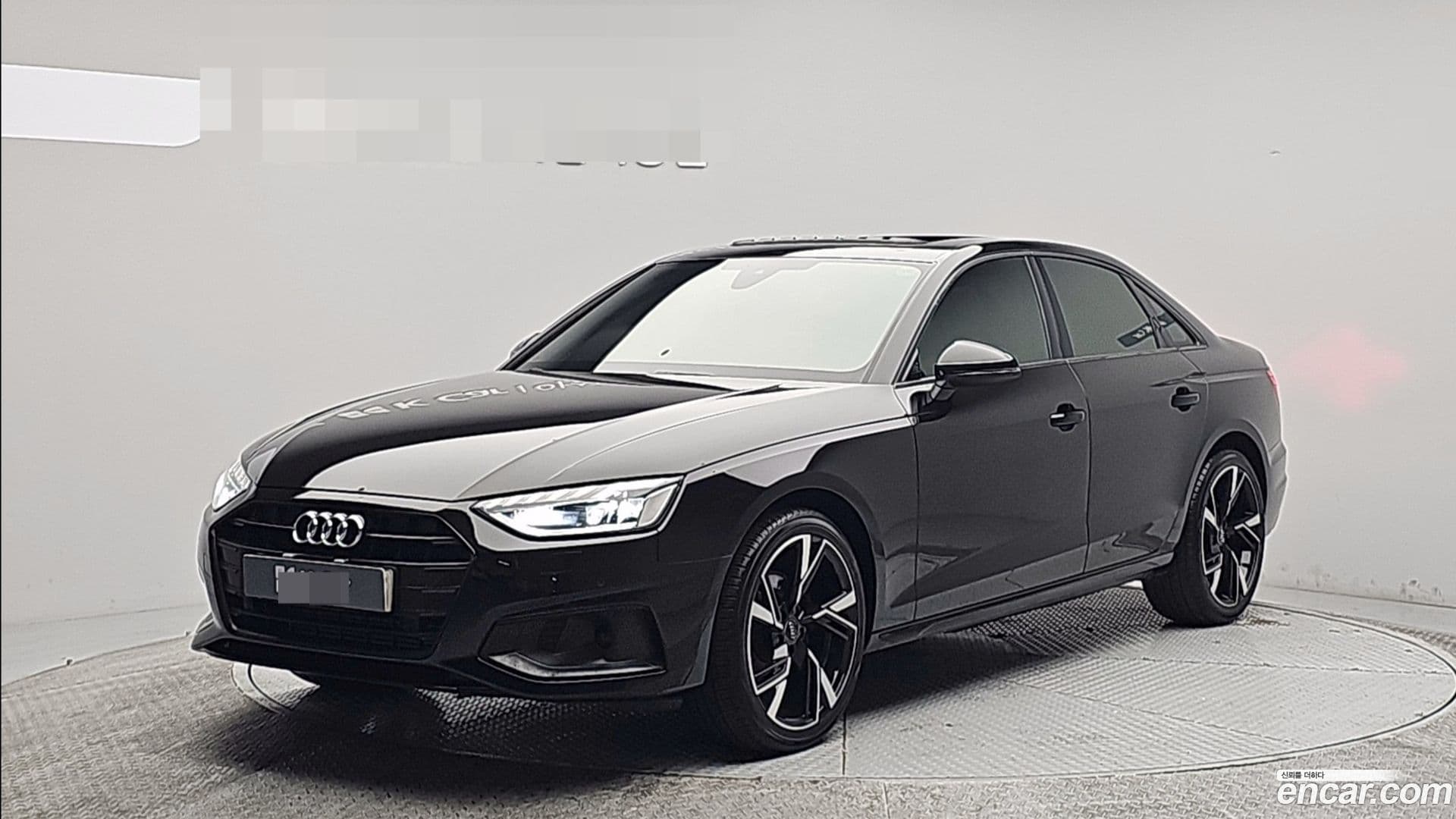 Main__Slider__Photo:A4 Audi 2021.10-0
