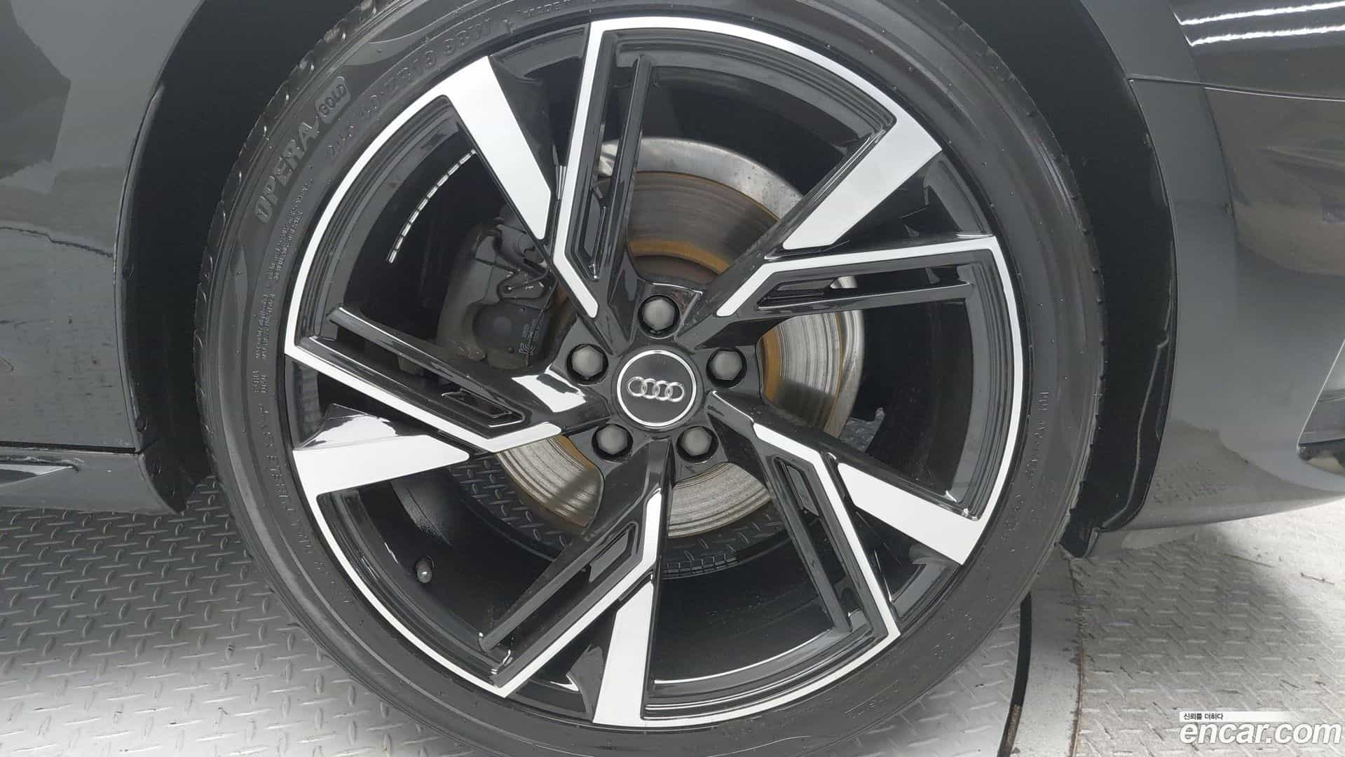 A4 Audi 2021.10-OPTION-021
