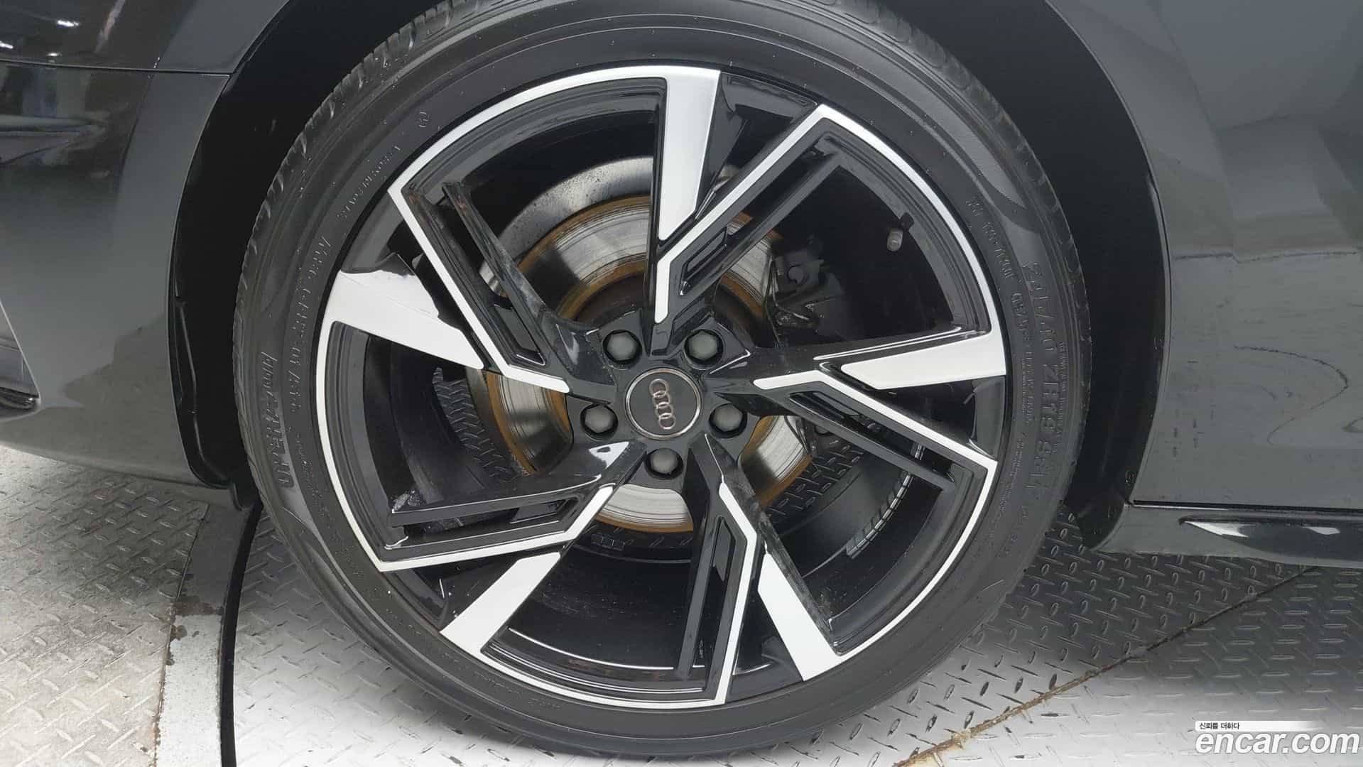 A4 Audi 2021.10-OPTION-023