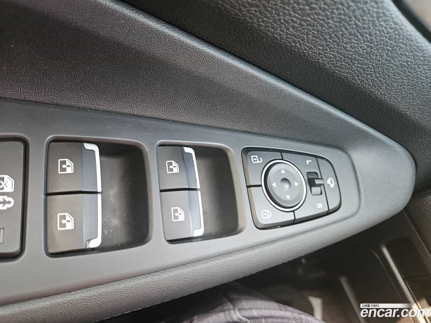 Santafe Hyundai 2021.0-OPTION-015