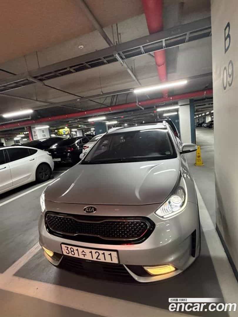 Niro Kia 2016.3-OUTER-001