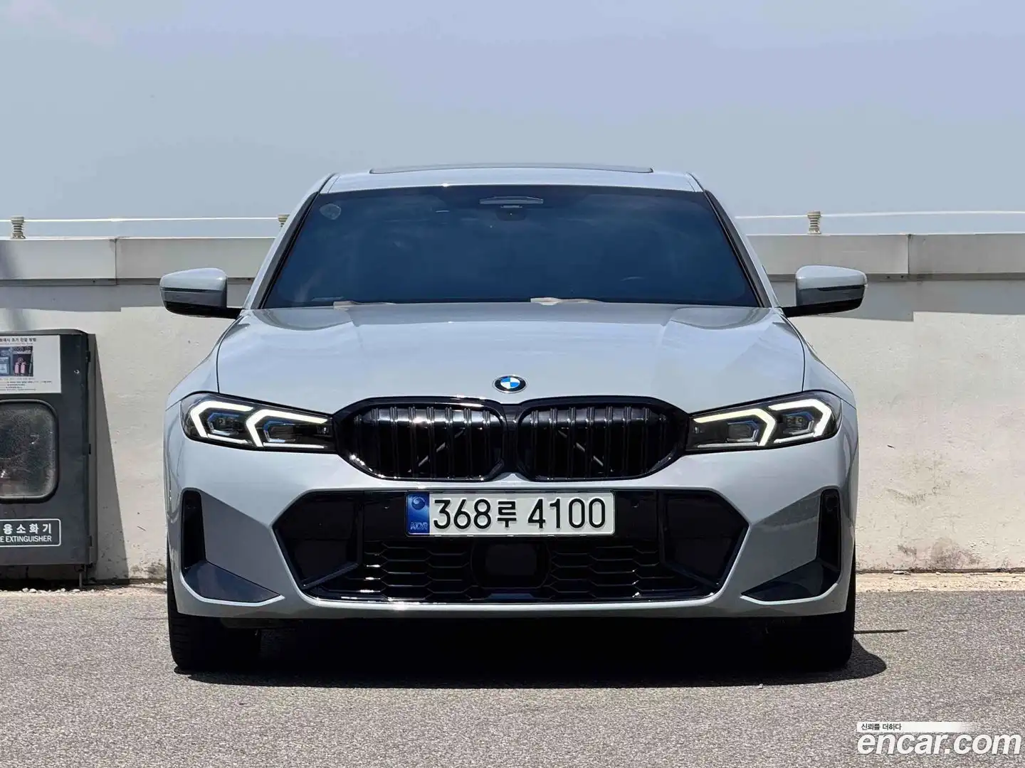 3-Series BMW 2023.9-OUTER-002