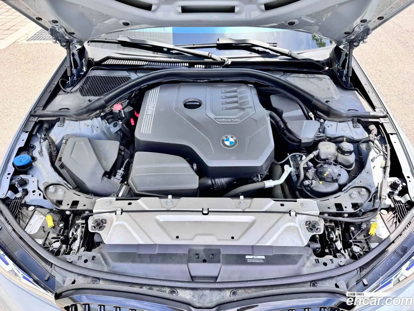 3-Series BMW 2023.9-INNER-008