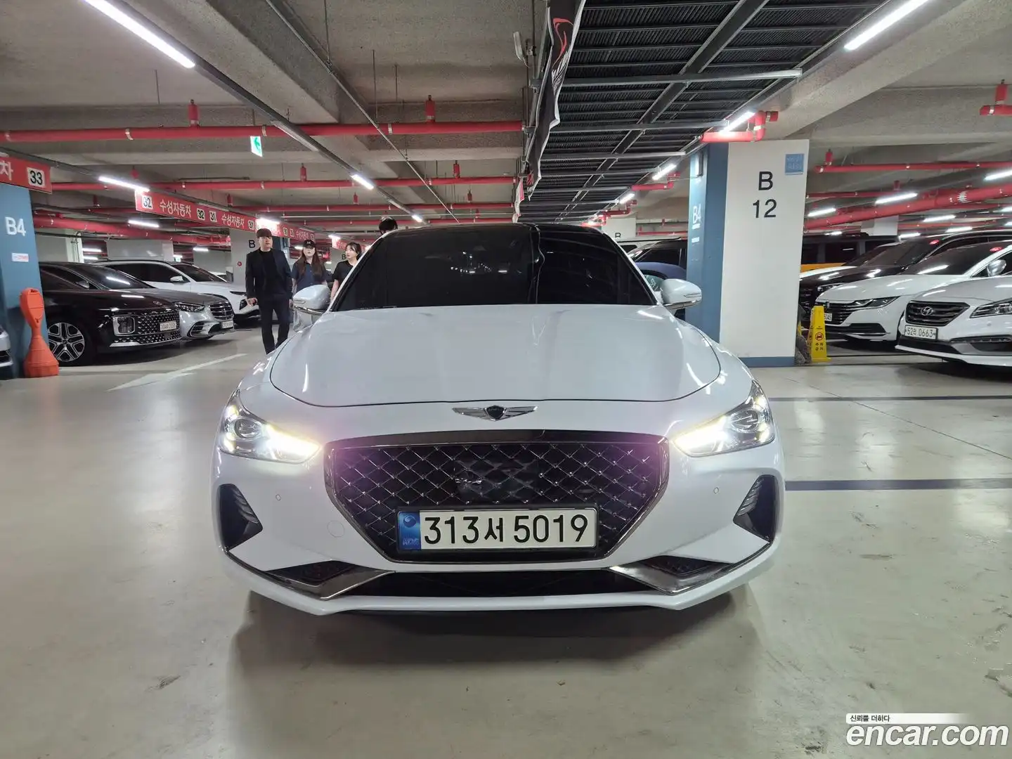 G70 Genesis 2018.0-OUTER-002