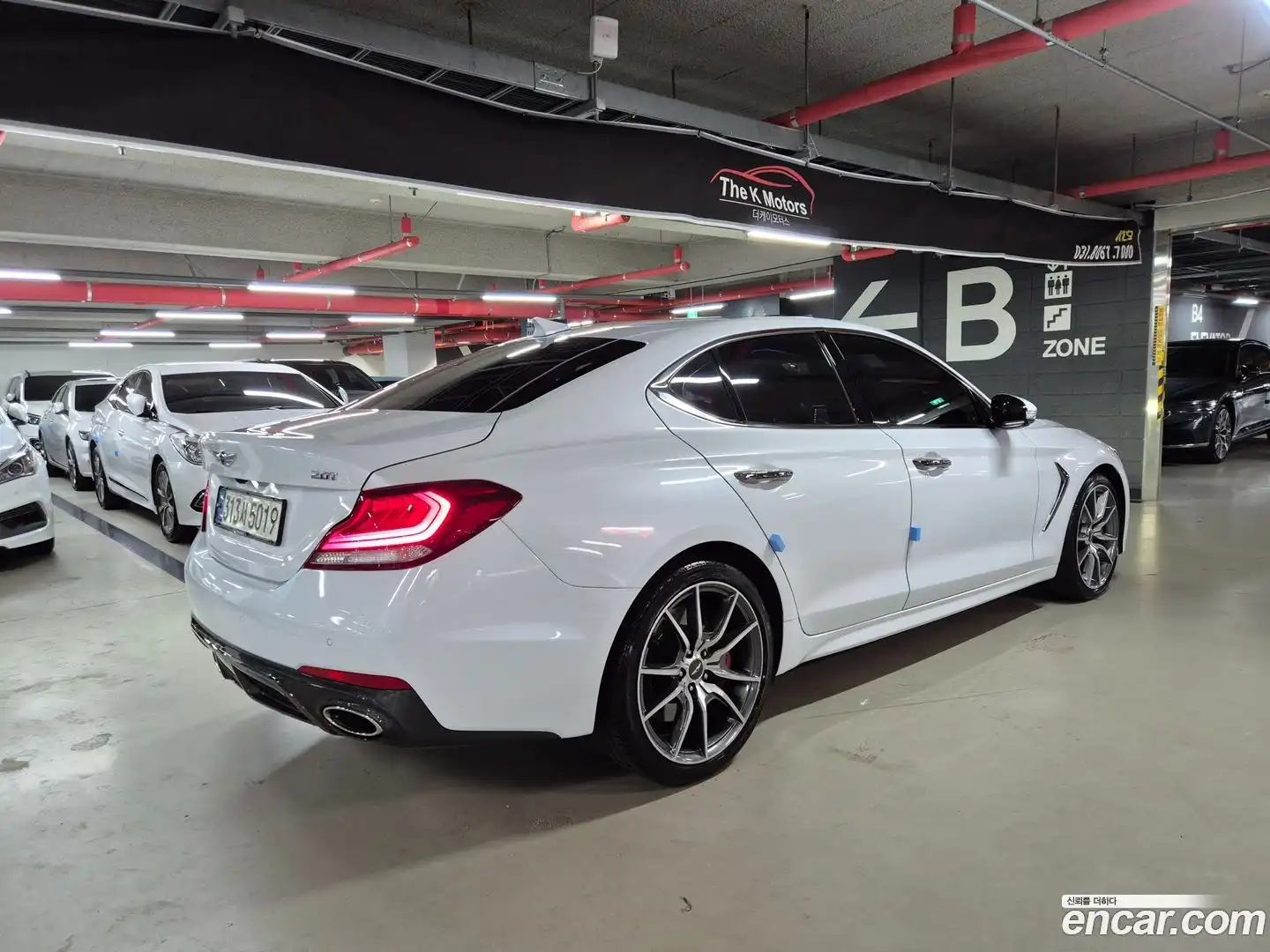 G70 Genesis 2018.0-OUTER-003