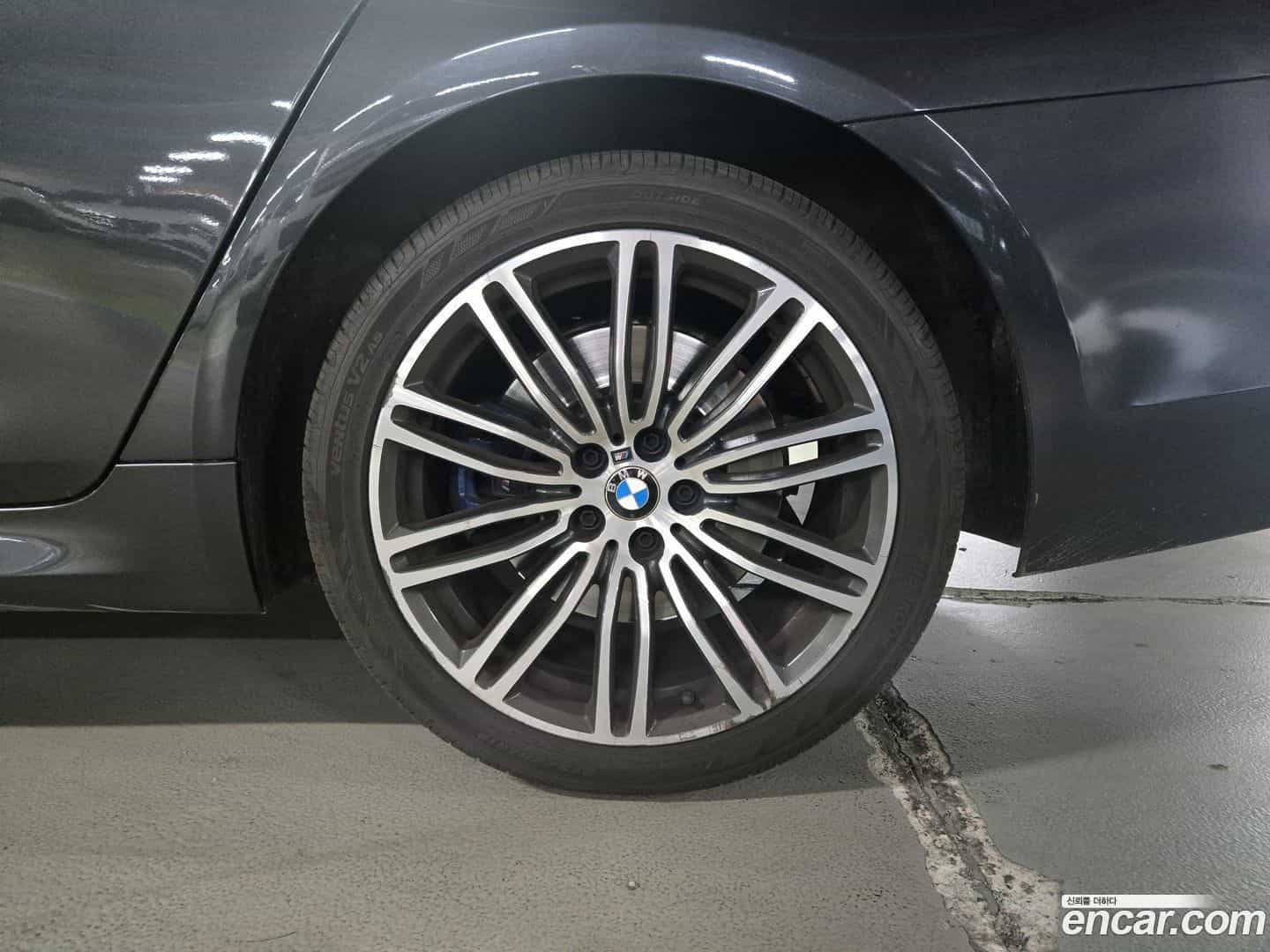 5-Series BMW 2018.4-OUTER-005