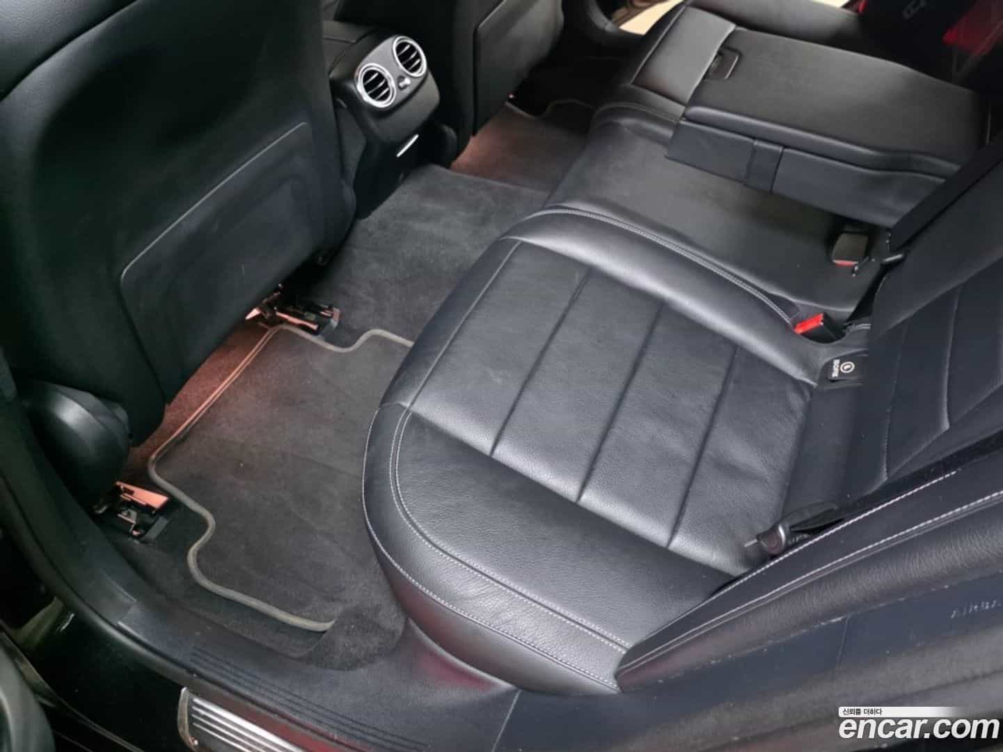 E-Class Mercedes-Benz 2020.8-INNER-010