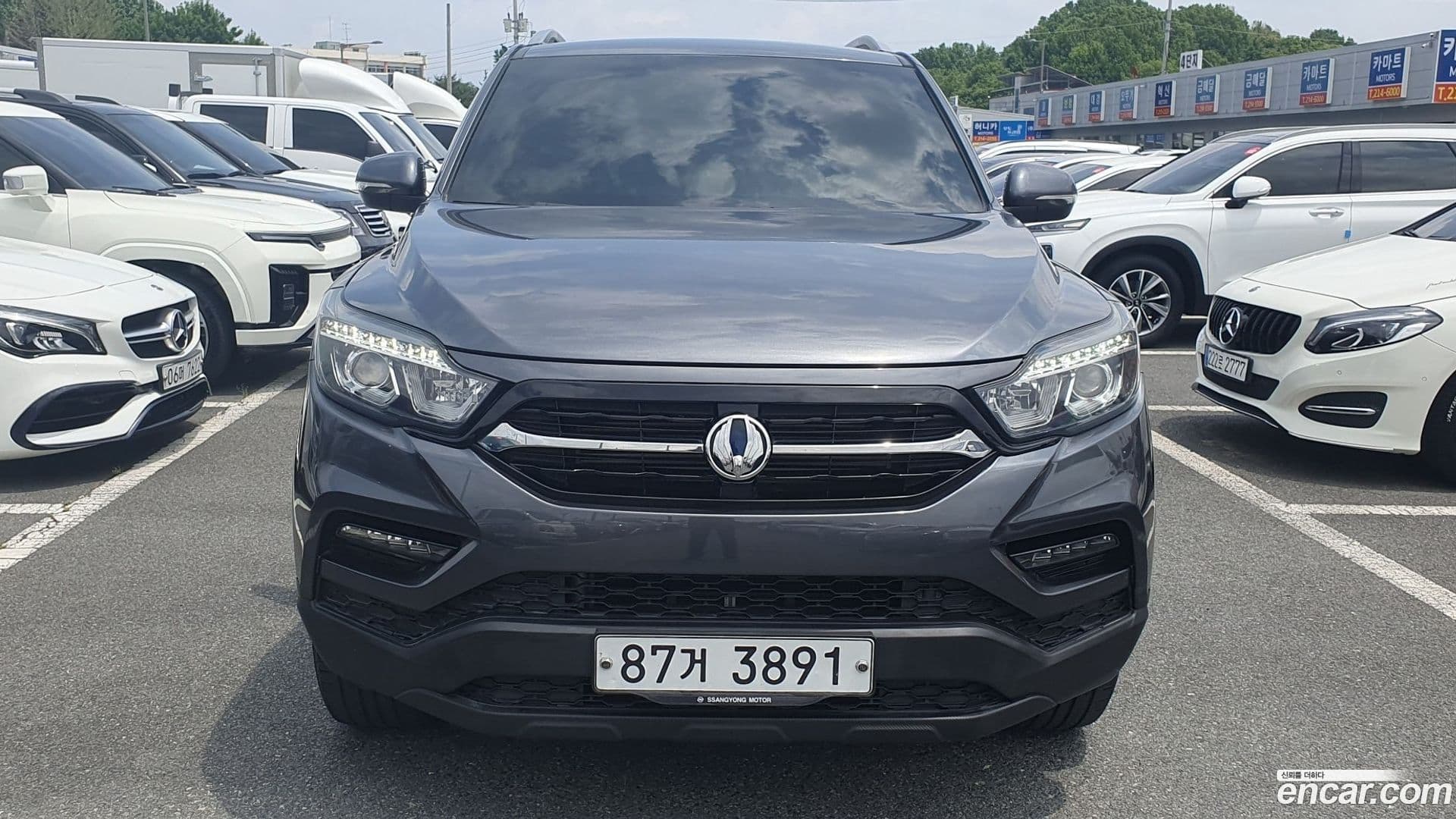 Main__Slider__Photo:Rexton KG Mobility 2020.0-0