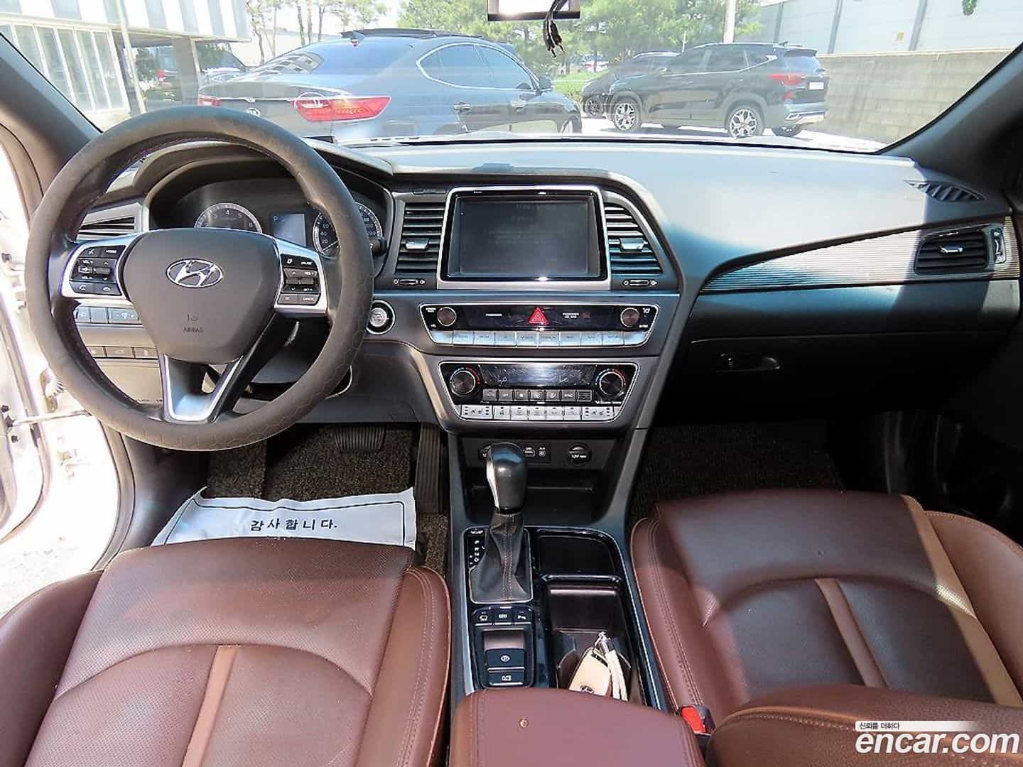 Sonata Hyundai 2018.9-INNER-007