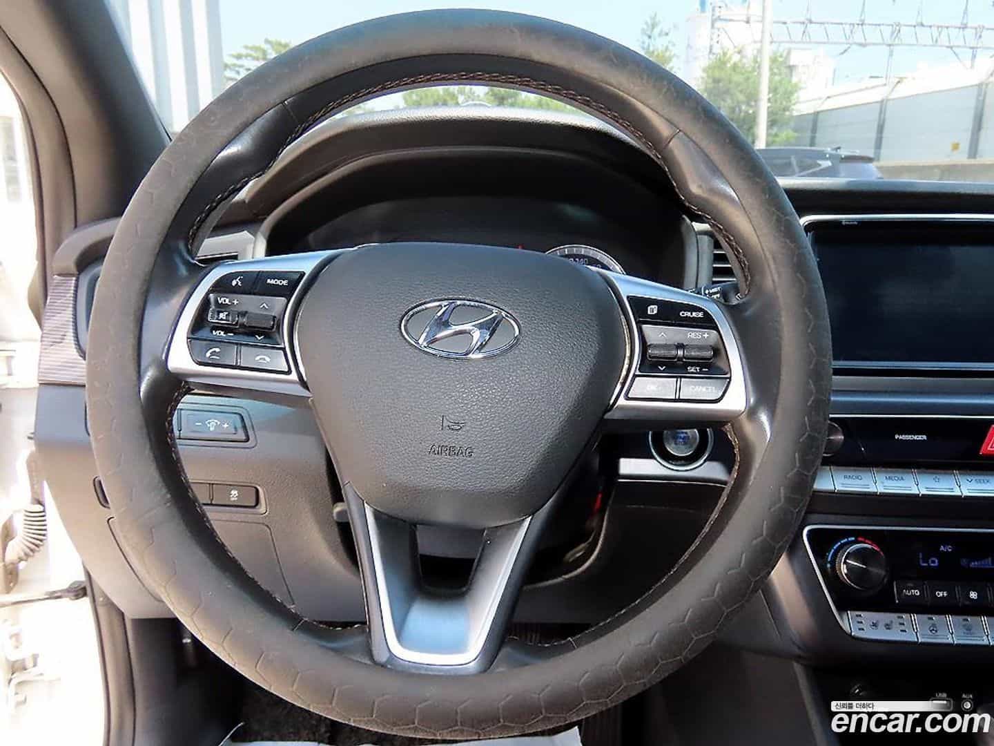 Sonata Hyundai 2018.9-INNER-008