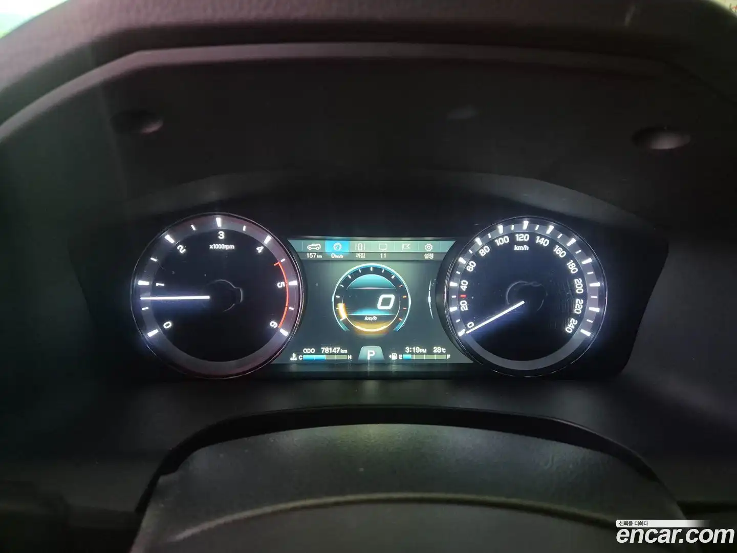 Rexton KG Mobility 2018.0-INNER-008