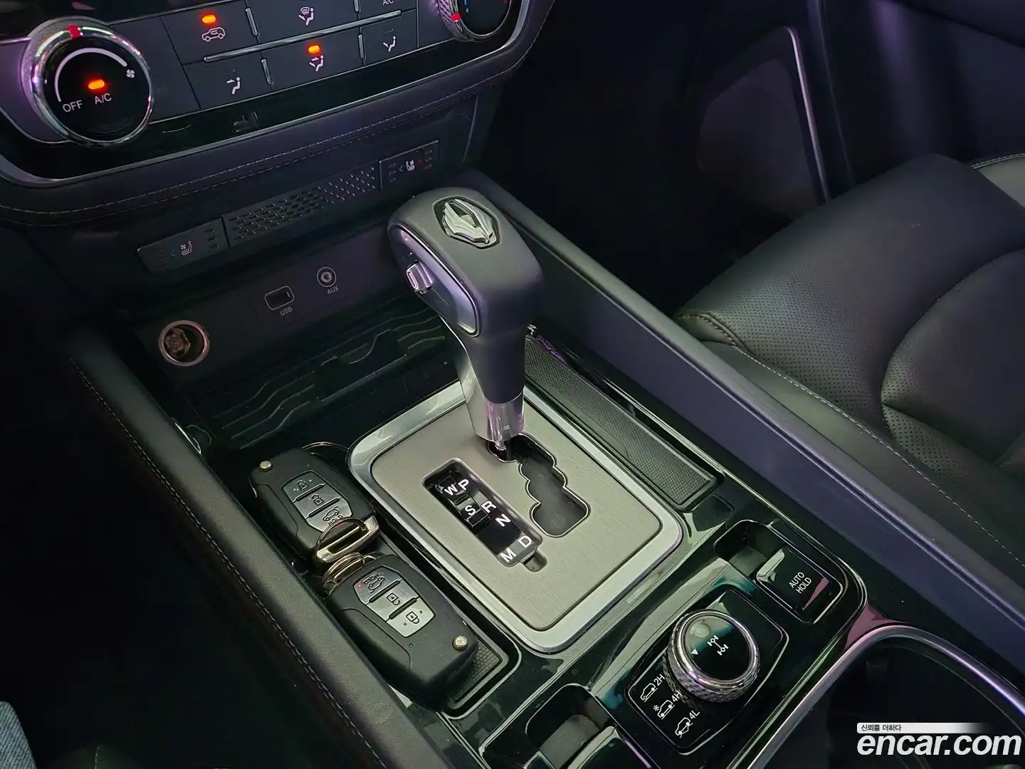 Rexton KG Mobility 2018.0-INNER-009