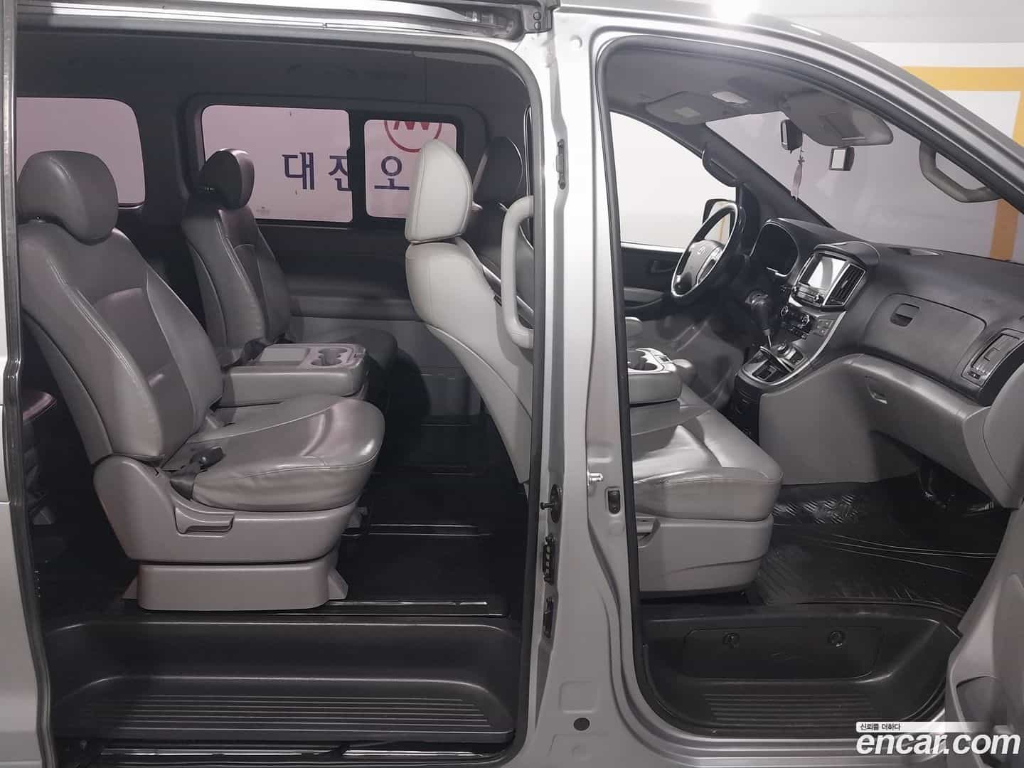 Starex Hyundai 2018.1-OPTION-018