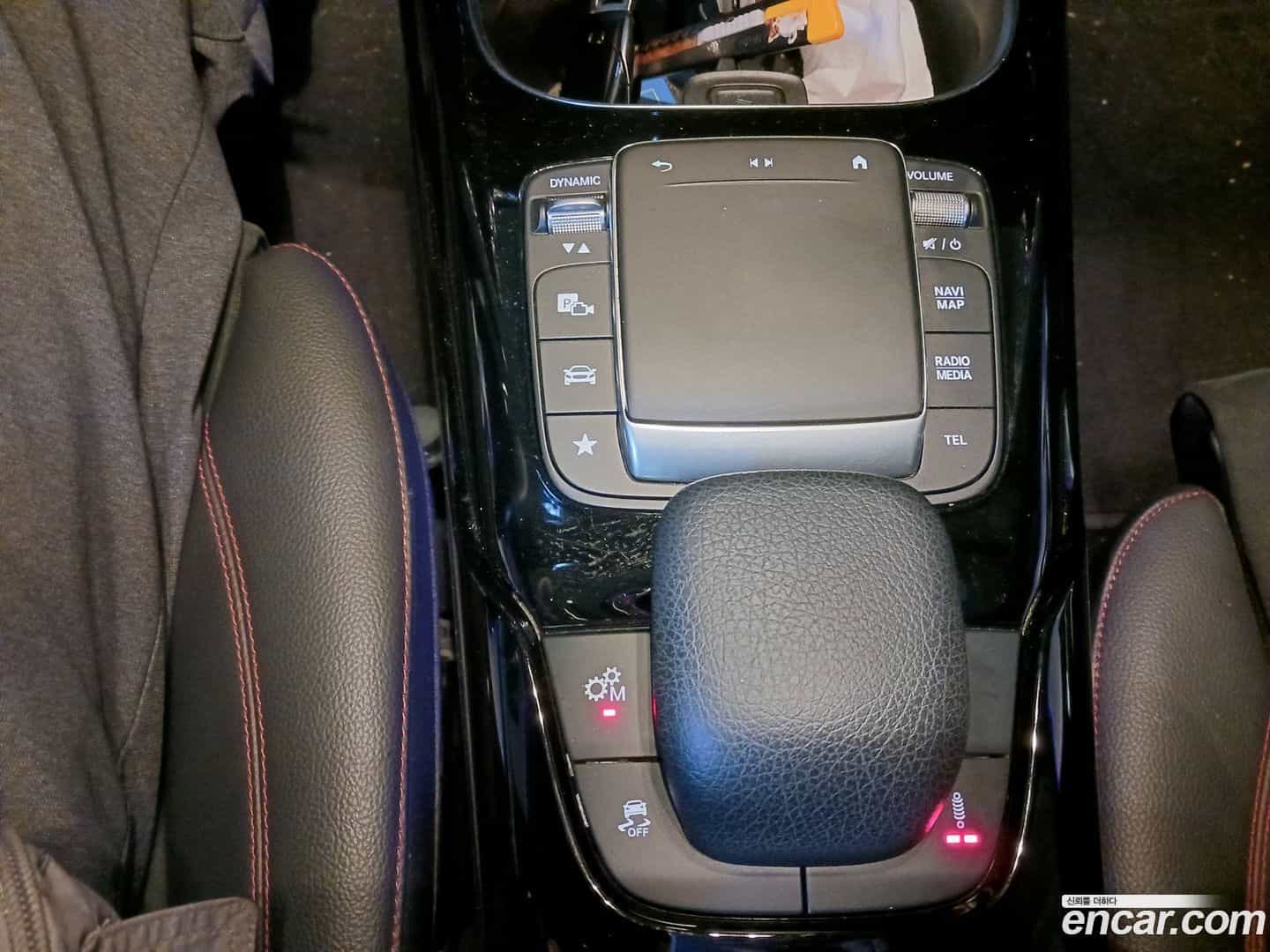 CLA-Class Mercedes-Benz 2021.8-INNER-009