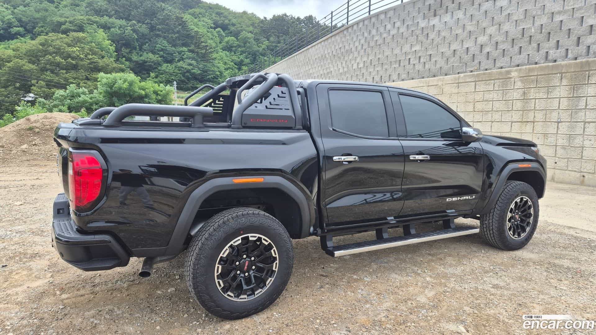 Canyon GMC 2026.5-OUTER-001