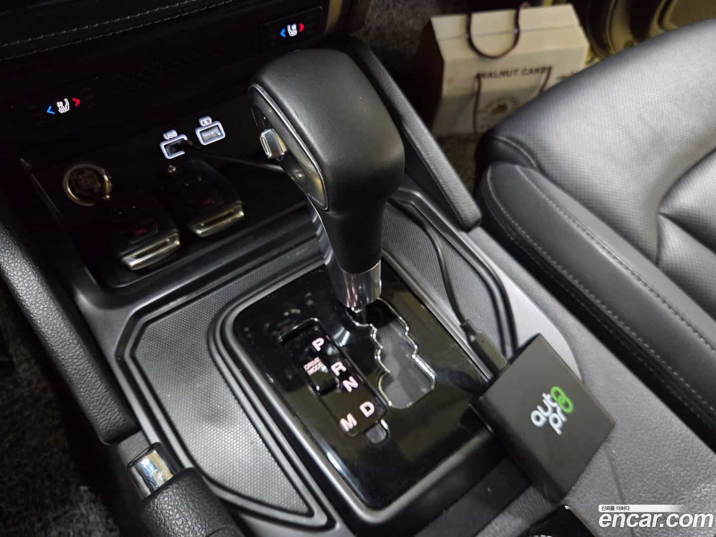 Rexton KG Mobility 2022.1-INNER-009