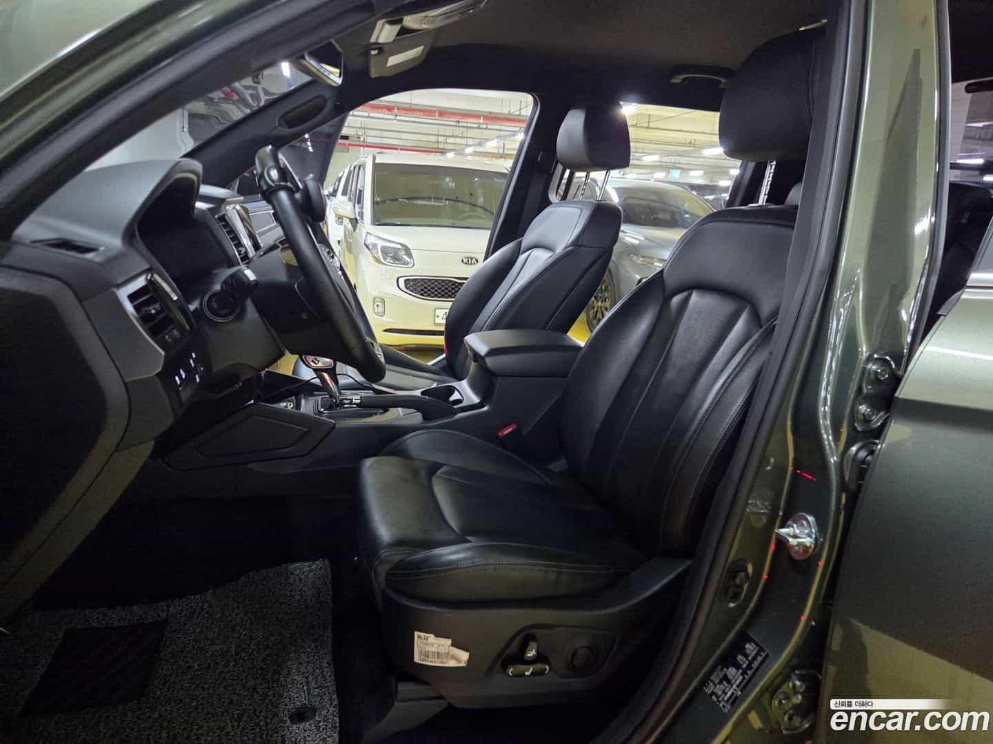Rexton KG Mobility 2022.1-INNER-010