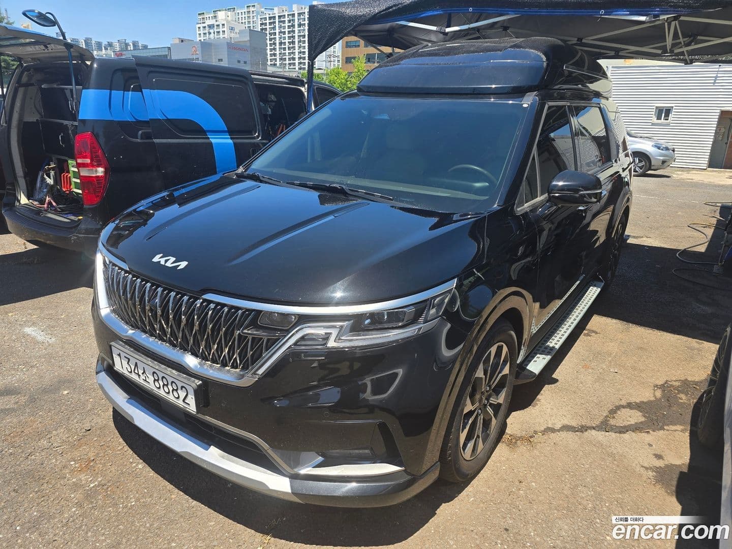 Main__Slider__Photo:Canival Kia 2022.5-0