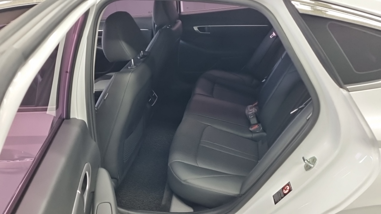 Sonata Hyundai 2019.4-OPTION-015