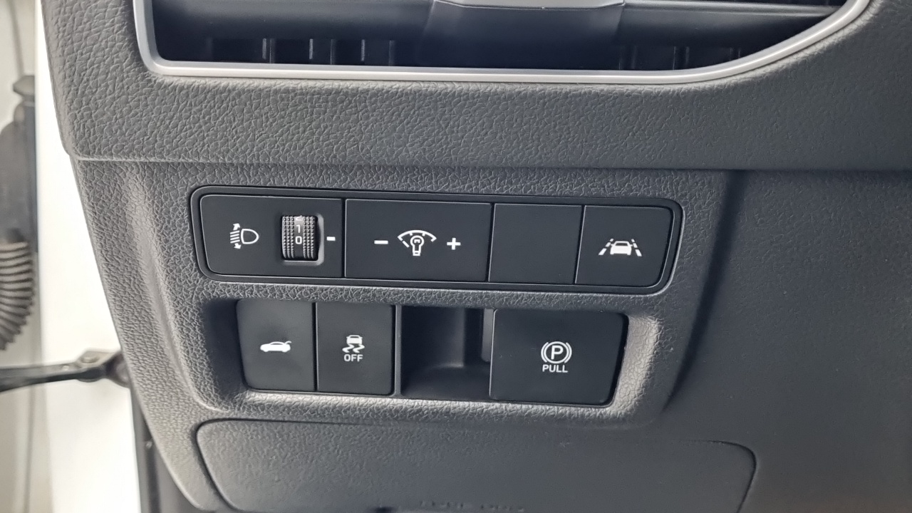 Sonata Hyundai 2019.4-OPTION-021