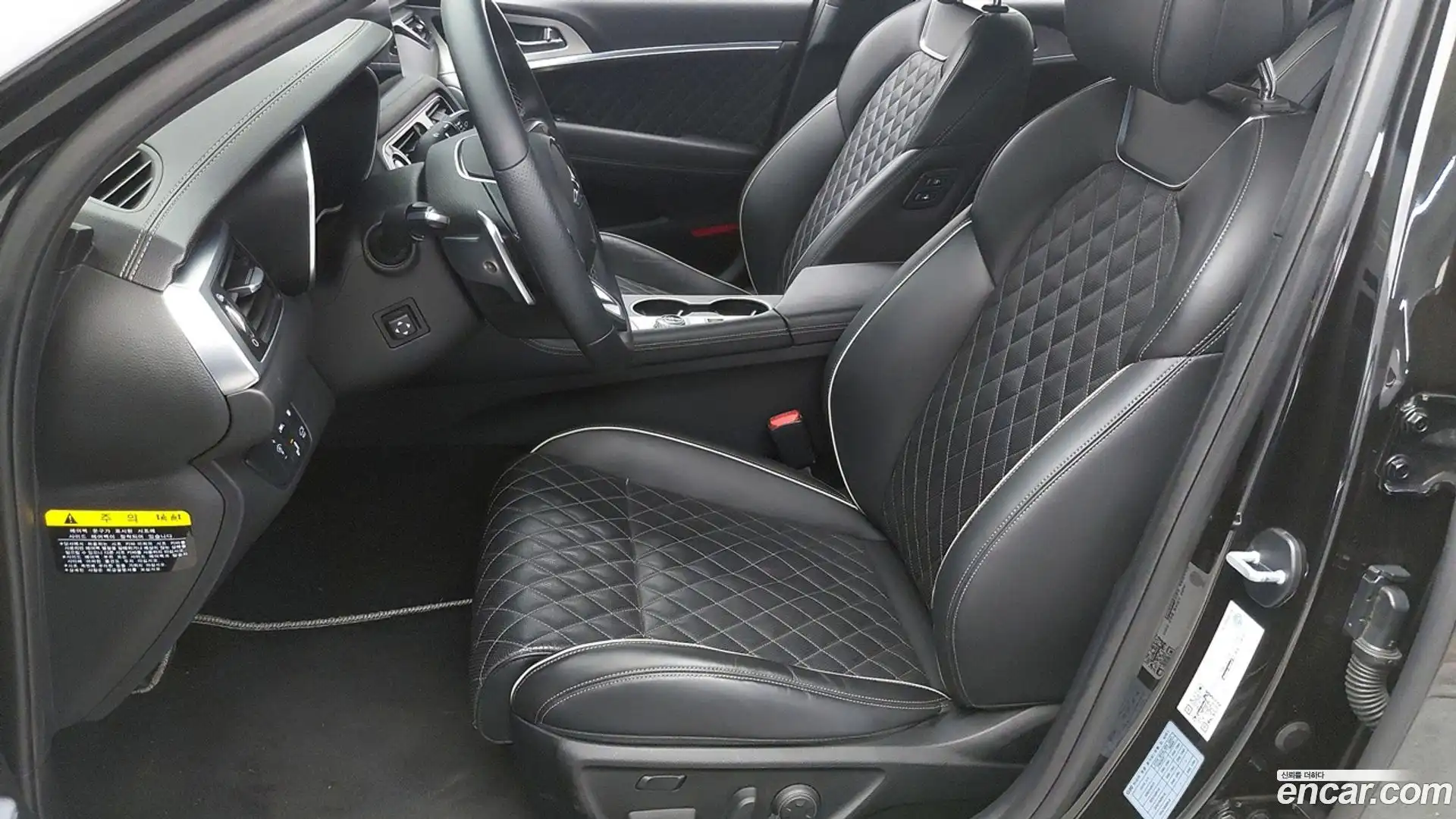 G70 Genesis 2019.1-INNER-010