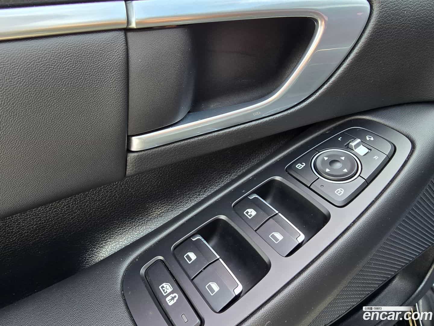 Sonata Hyundai 2019.6-INNER-008