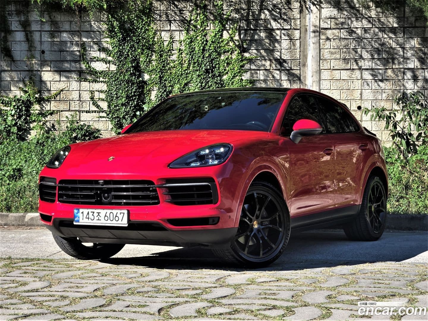 Main__Slider__Photo:Cayenne Porsche 2021.7-0