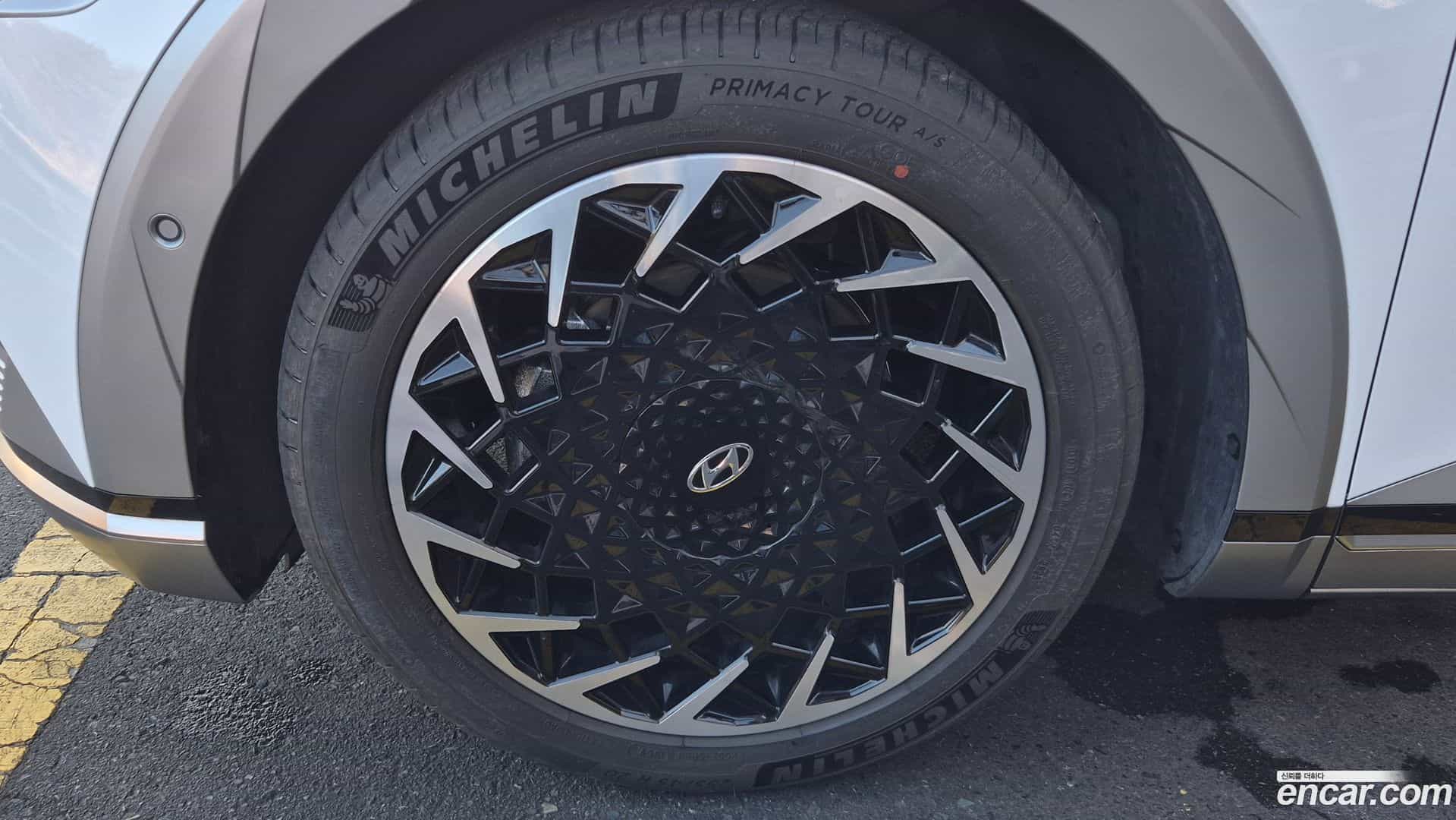 Ioniq5 Hyundai 2023.10-OUTER-005