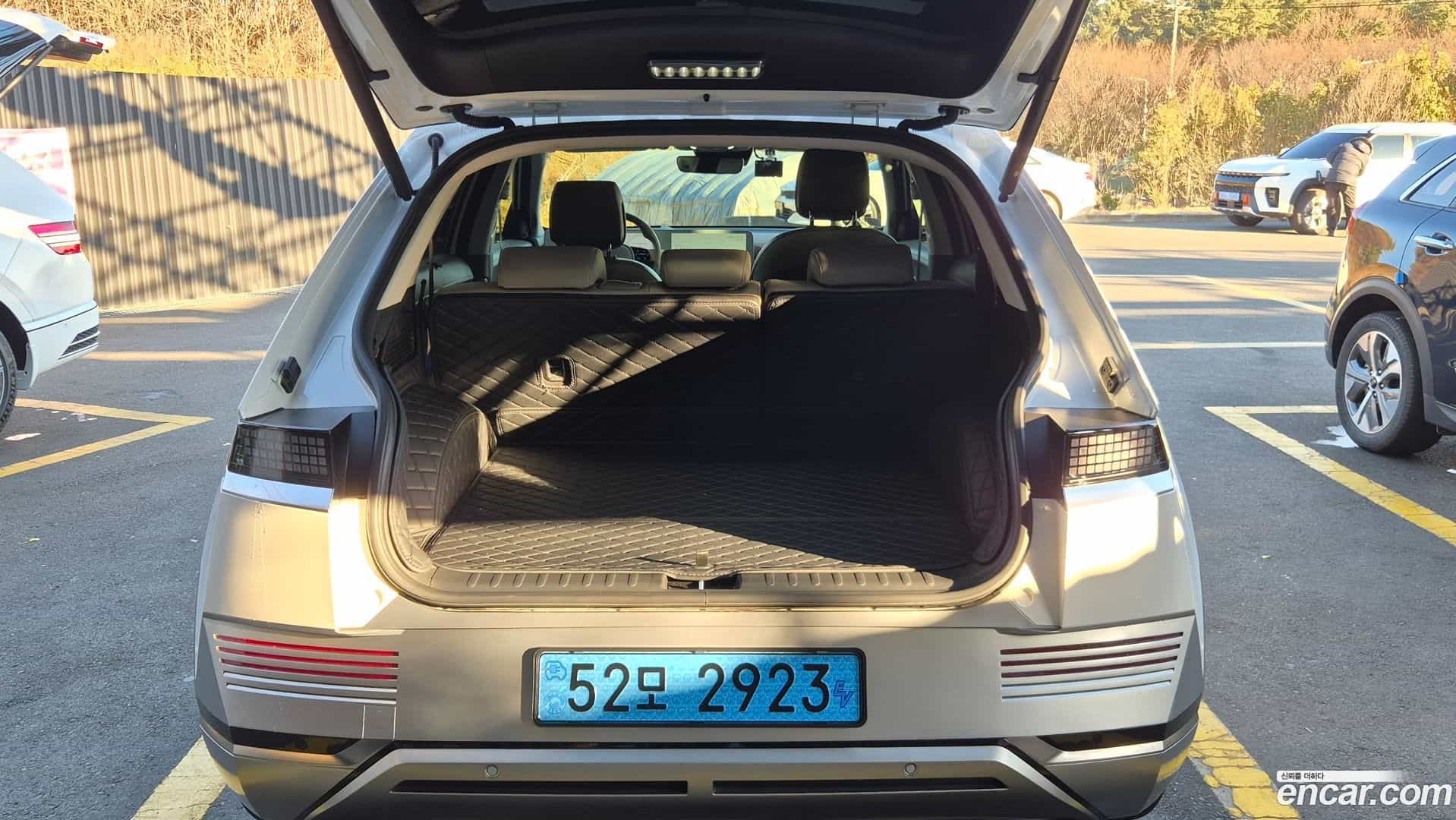 Ioniq5 Hyundai 2023.10-OUTER-006