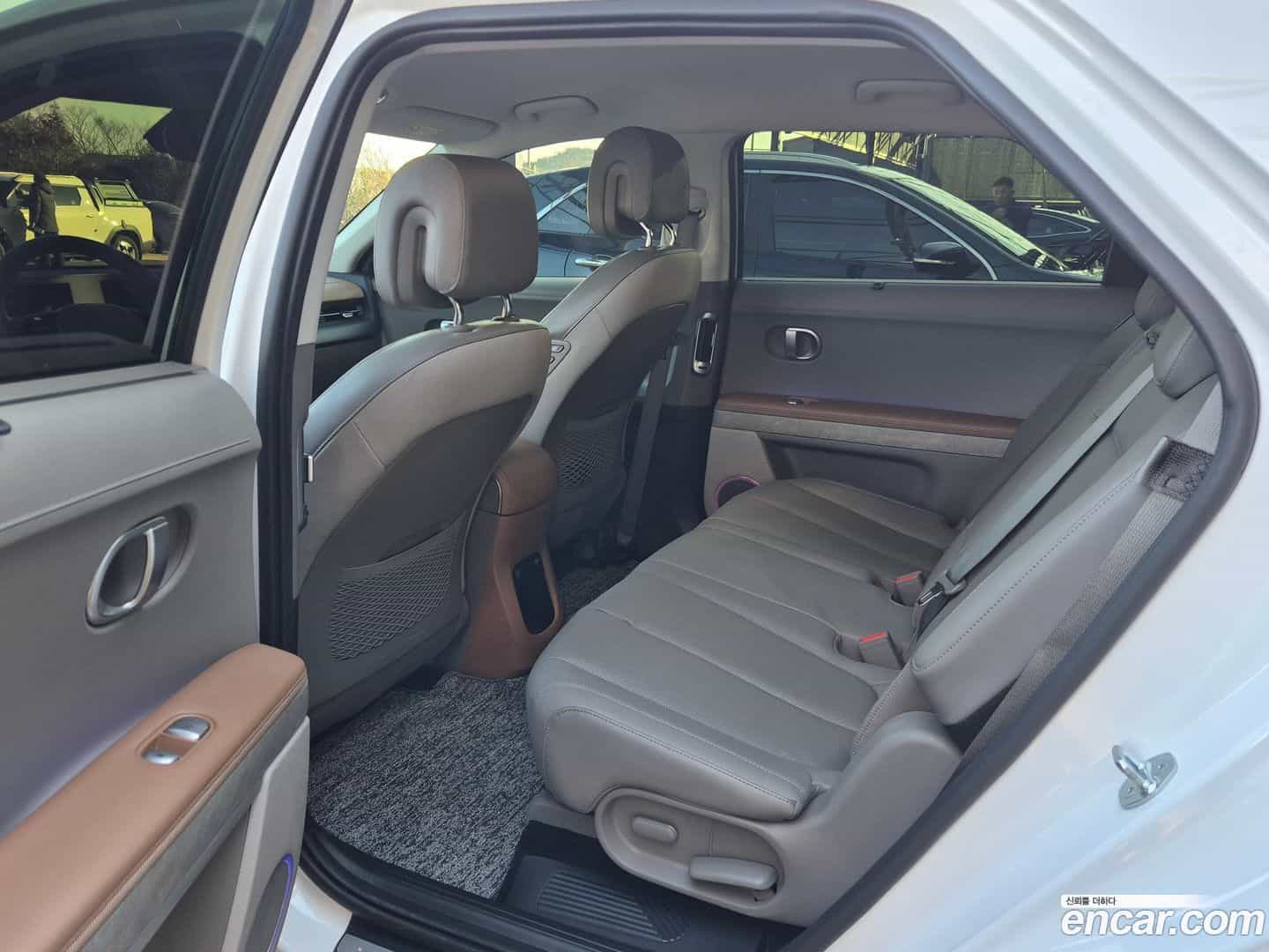 Ioniq5 Hyundai 2023.10-INNER-010