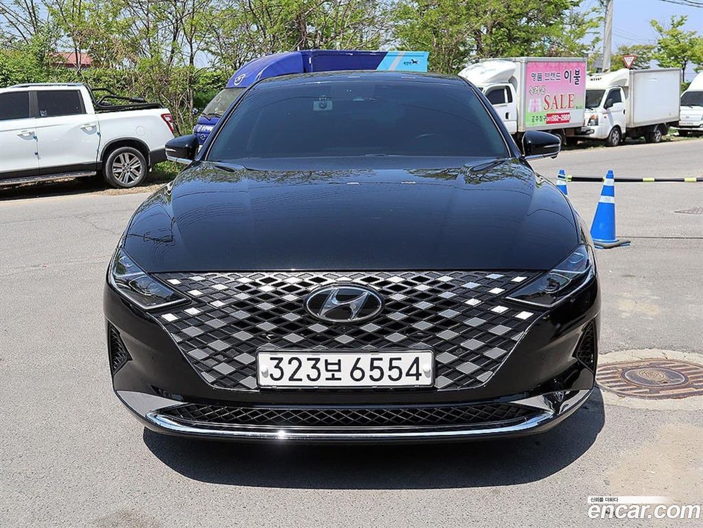 Main__Slider__Photo:Grandeur Hyundai 2021.1-0