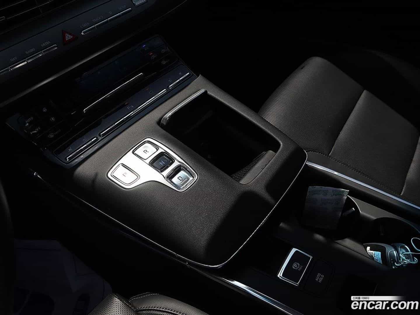 Grandeur Hyundai 2021.1-OPTION-016