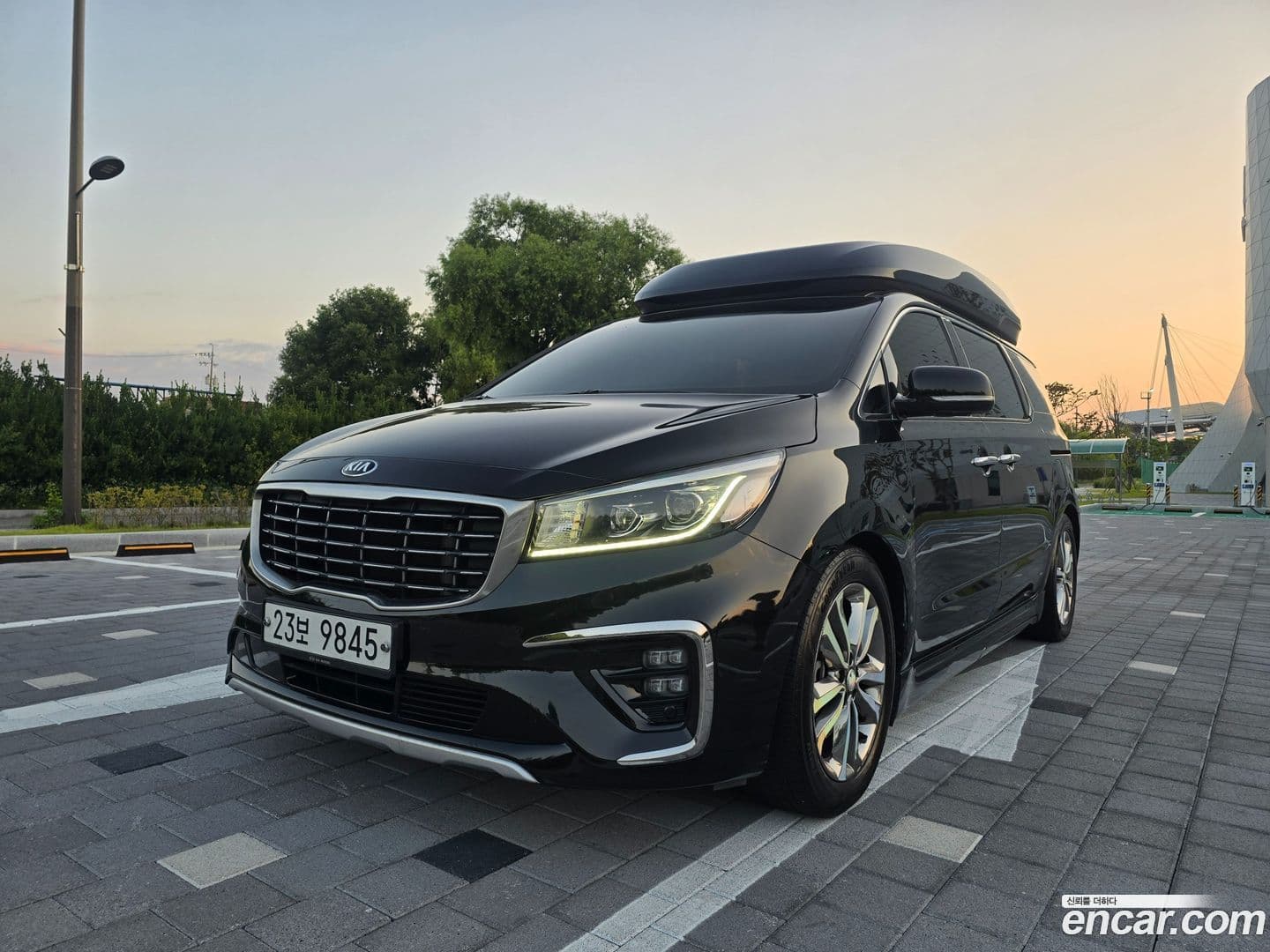 Main__Slider__Photo:Canival Kia 2019.7-0